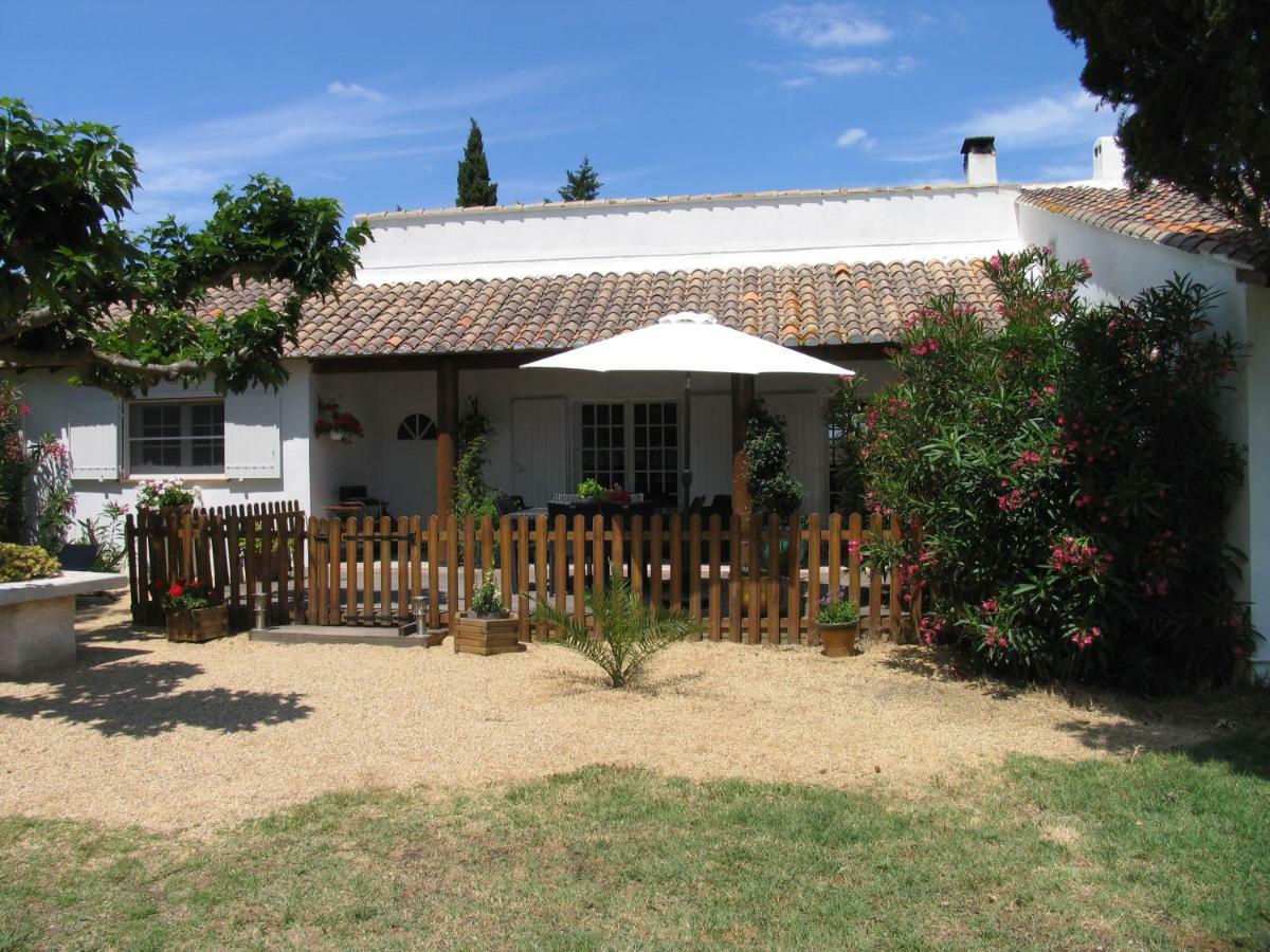 Mas De Charme Les Pellegrins Villa Saintes-Maries-de-la-Mer Exteriör bild